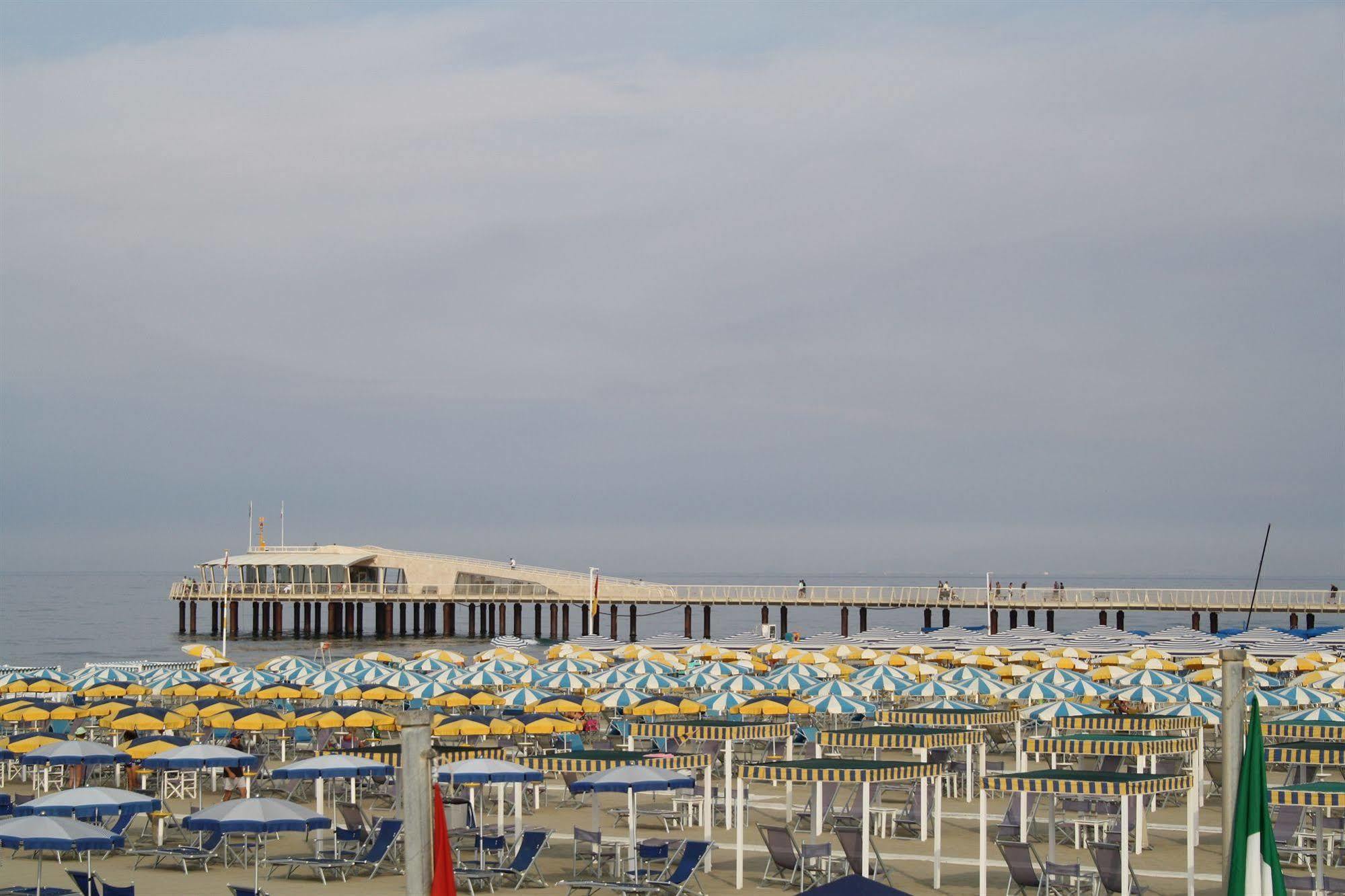 Hotel Regina Lido di Camaiore Luaran gambar